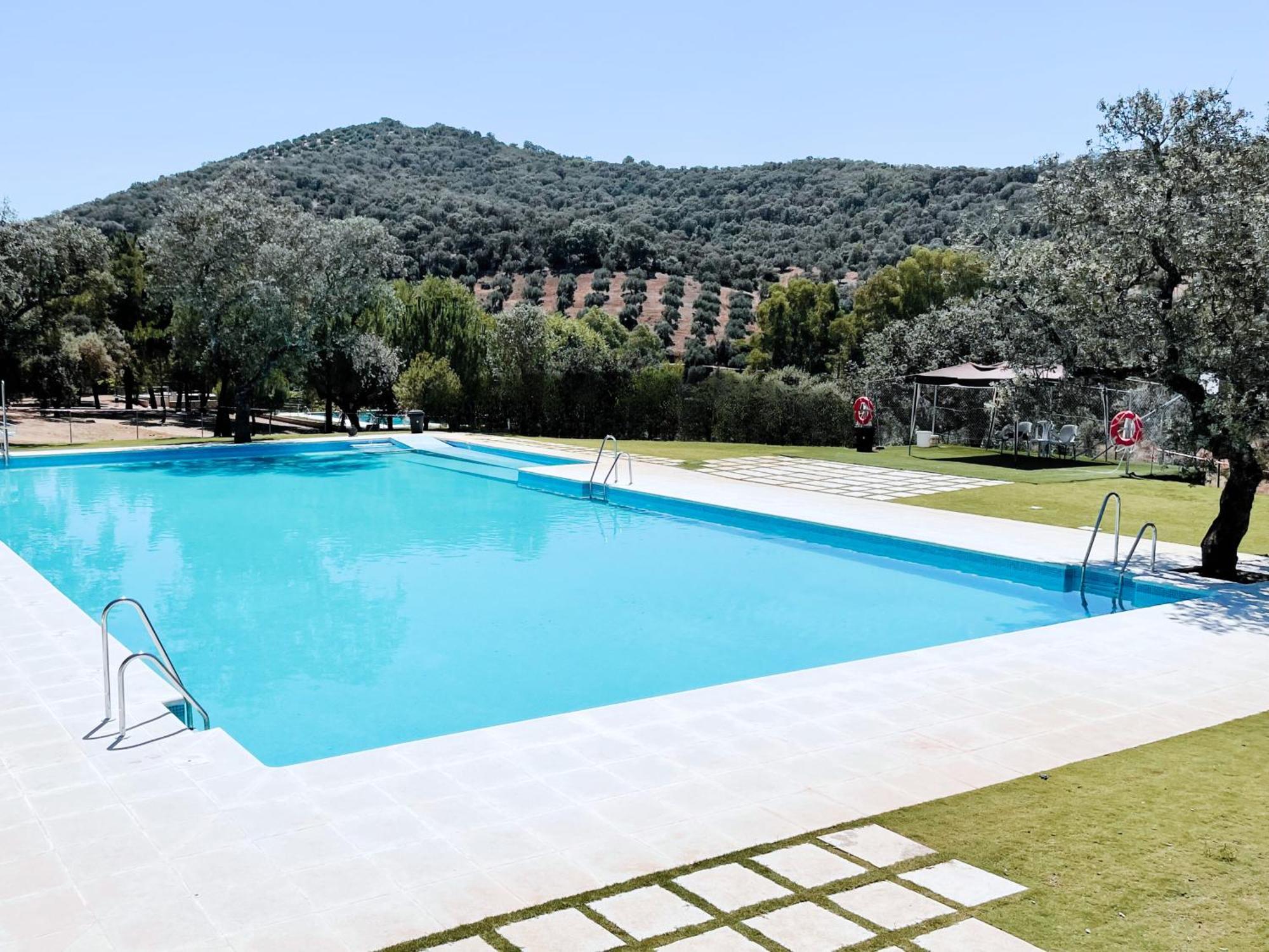 Bungalows Camping Jimmy Jones Villaviciosa de Córdoba 외부 사진